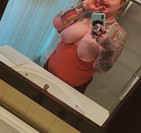 whalecupcake beautiful model photo