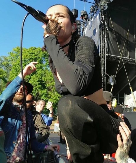 Jehnny Beth best actress pic