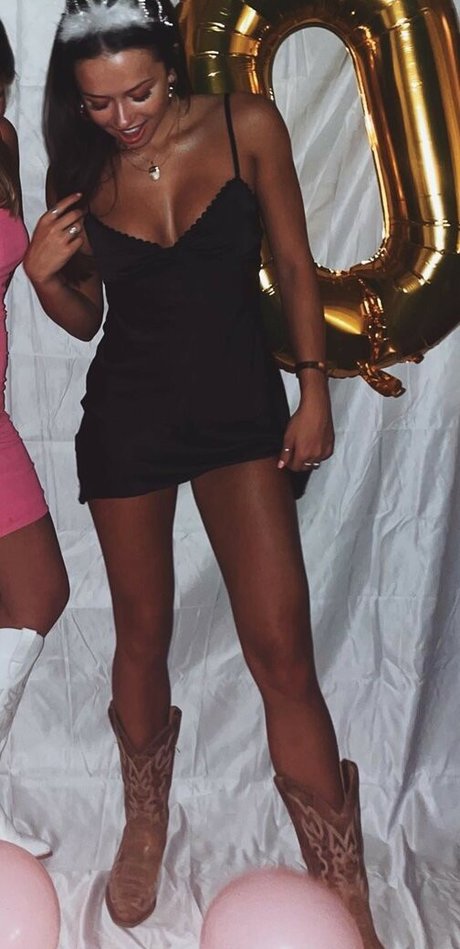 Josie Conely star art archive