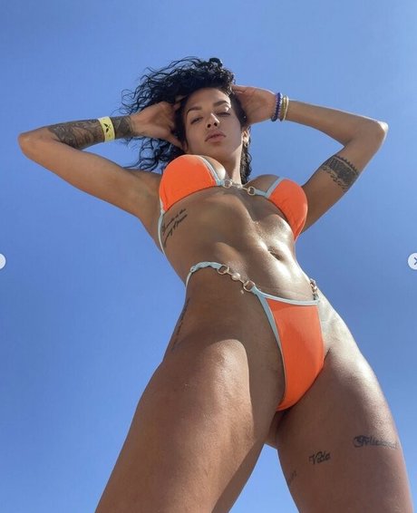 Yeinly Castro pornographic actress pic