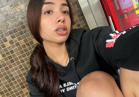 asian teen feet onlyfans porno pictures