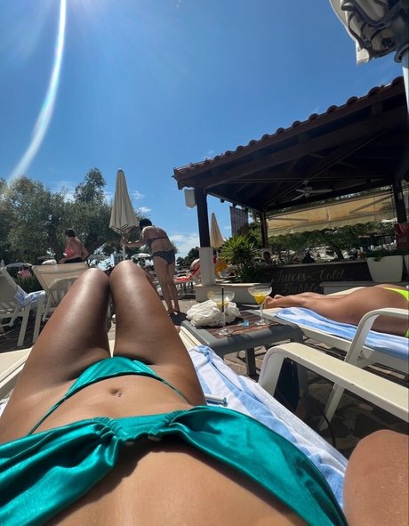 Lottie Loves ASMR model exclusive image