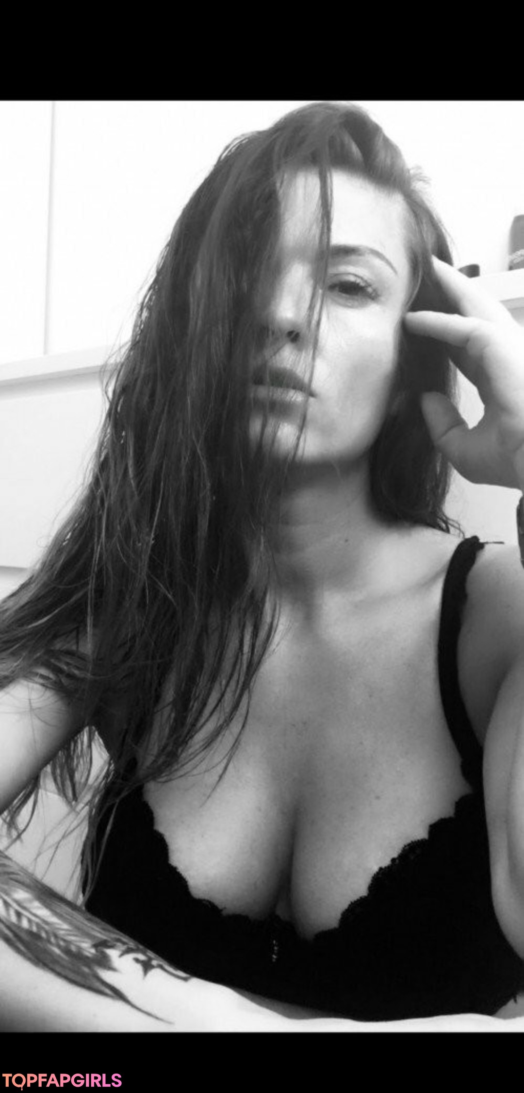 famous asian onlyfans hot naked photo