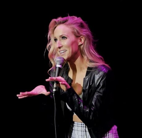 dark skin ebony onlyfans top picture