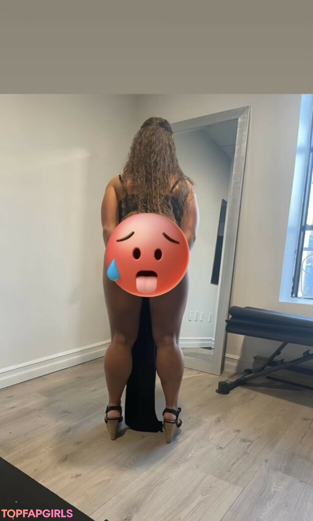 micgurevitch hot actress pic