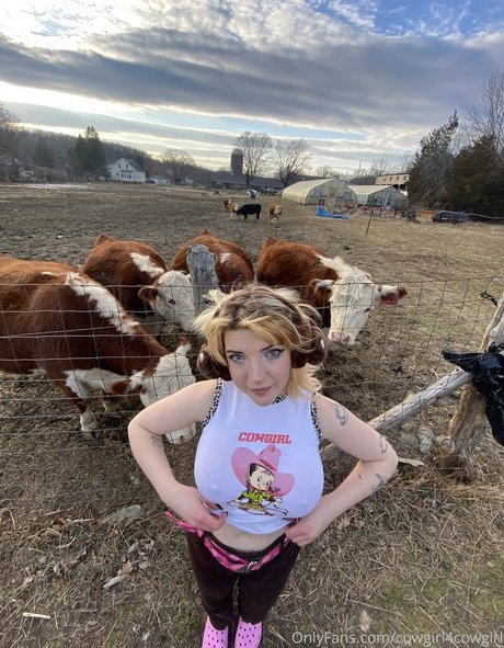 clothed onlyfans pretty gallery