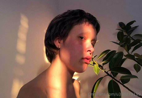 katana miko art star photos