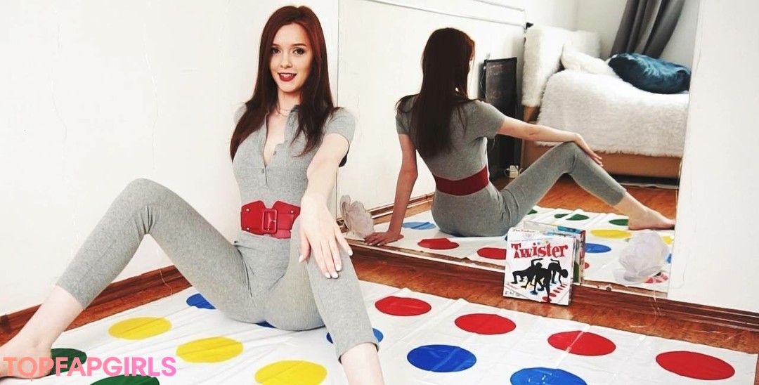 giant tits onlyfans adult pic