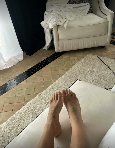 Lou Ann Vecchia model nude galleries