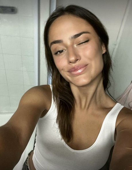 Lou Ann Vecchia model adult pics