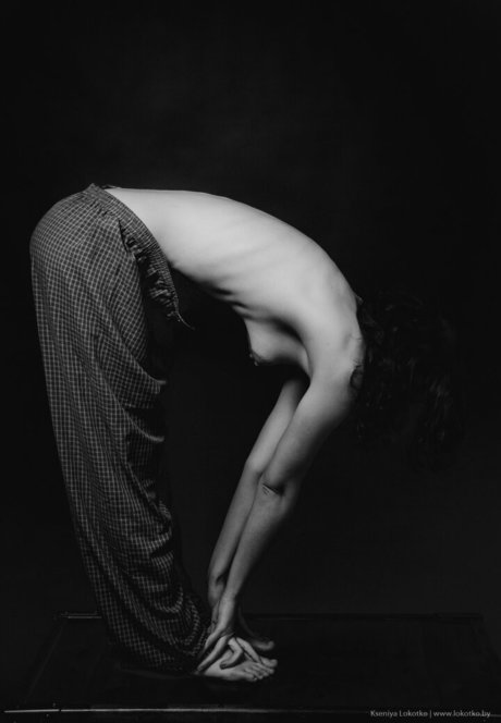 skinny black teen onlyfans pornographic image