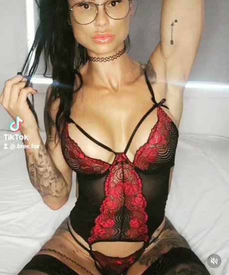 Sh3hulk top model pic