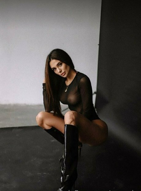 sara do adult actress galleries