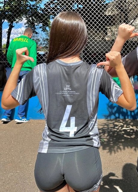 Giholiveiira__ naked actress archive