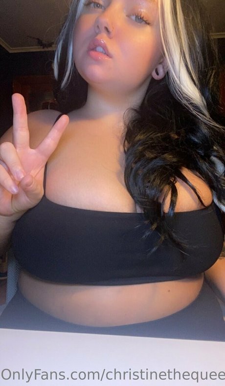christinethequeenn pornstar pic