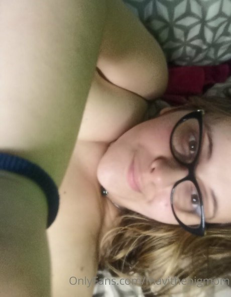 mavithebigmom nude pornstar gallery