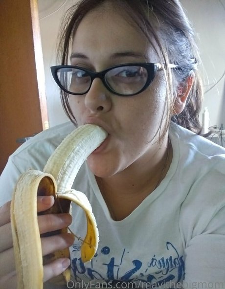 mavithebigmom pornstar photos