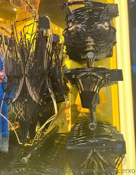 kitmercerxo model top archive