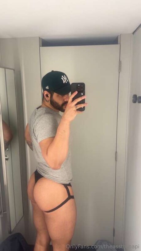 Theasstropapi profile image