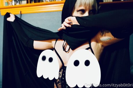 Liliths Jester star adult photos