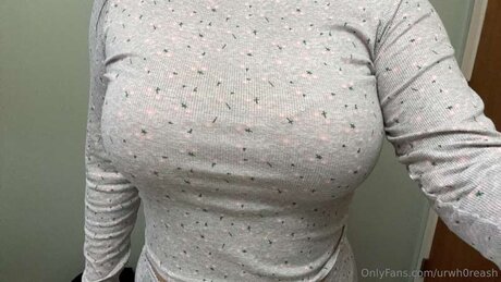 Urwh0reash nudes star pics