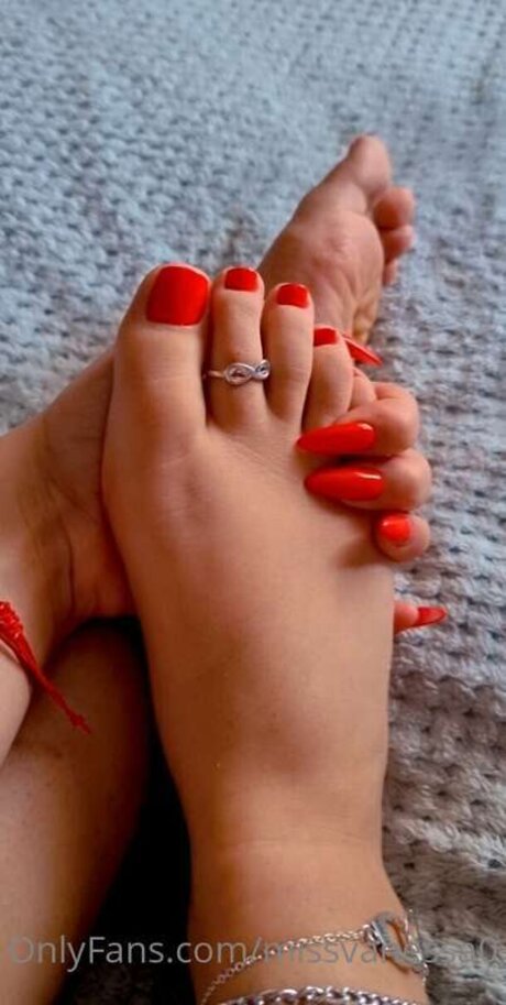 Missvanessa0 art star galleries