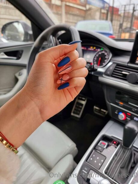 Missvanessa0 naked star photos