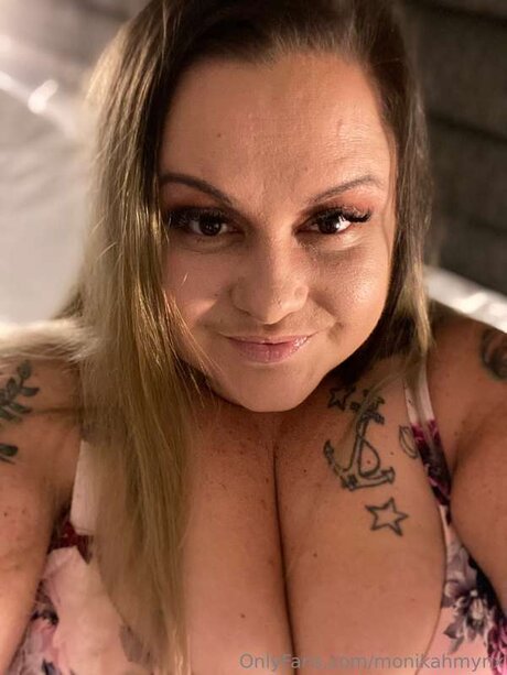 Monikamynx69 pornstar adult img