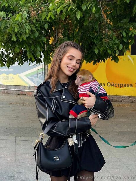 Liza Sami sexy pornstar photo