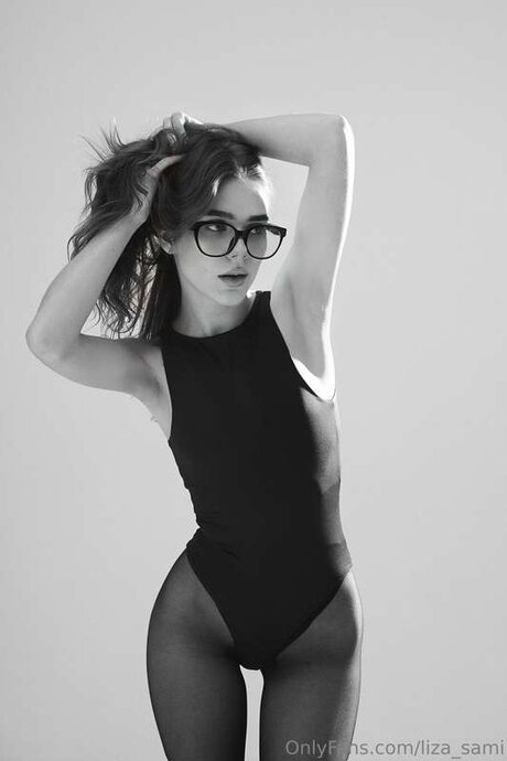 Liza Sami pornstar exclusive img