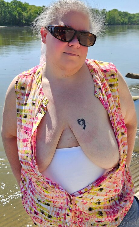 bbc footjob onlyfans hot porn pictures