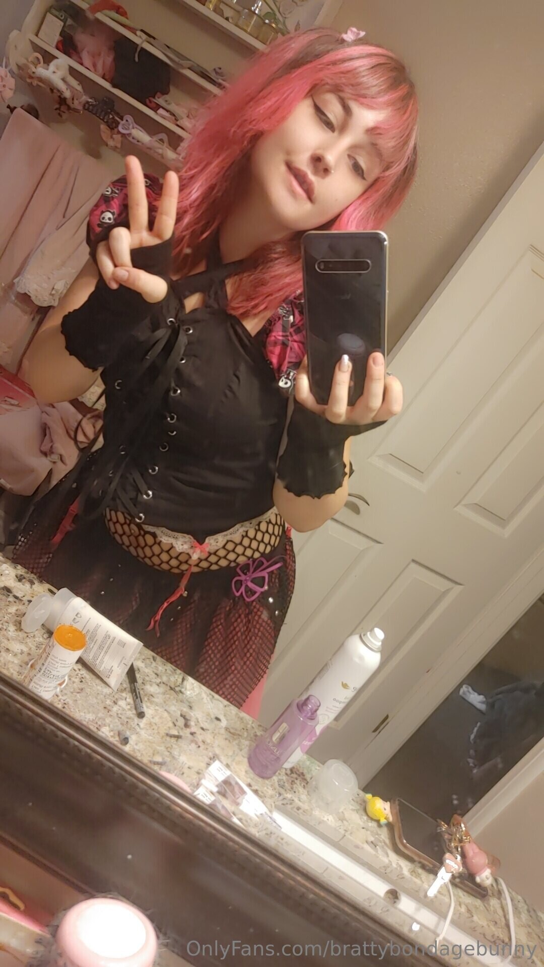 Brattybondagebunny erotic pornstar pic