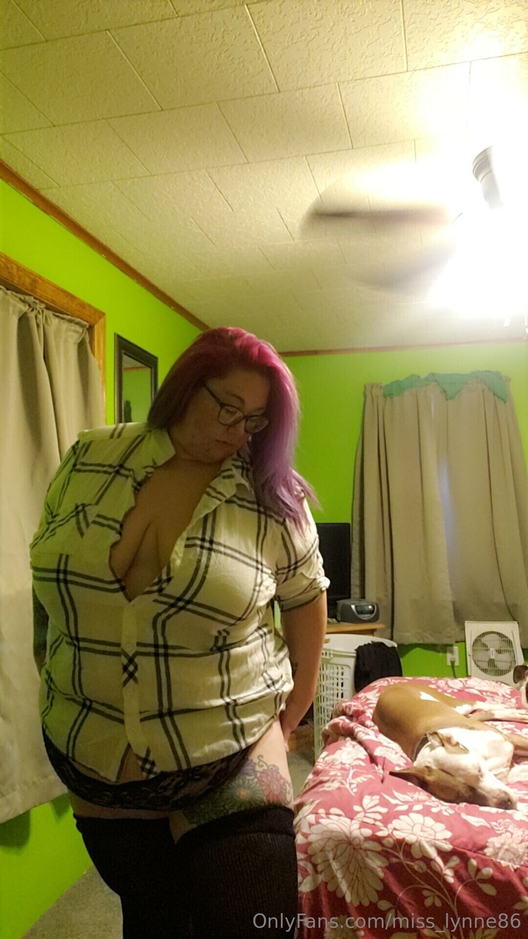 Miss Lynne86 model adult photos
