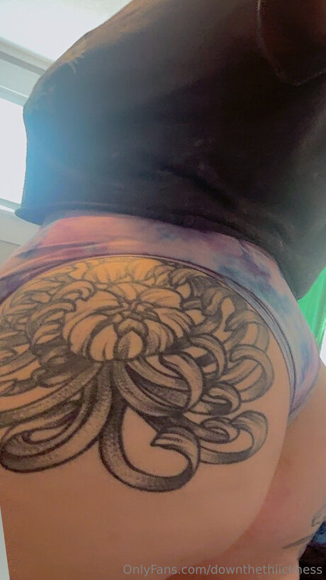 Downthethiickness nude star picture