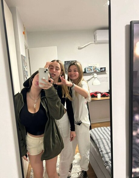 Pelegsaar hot star pic