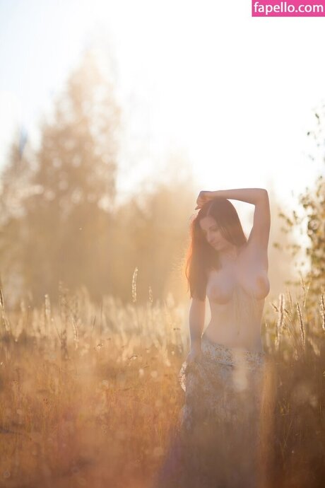 Anastasia Green nudes model photos