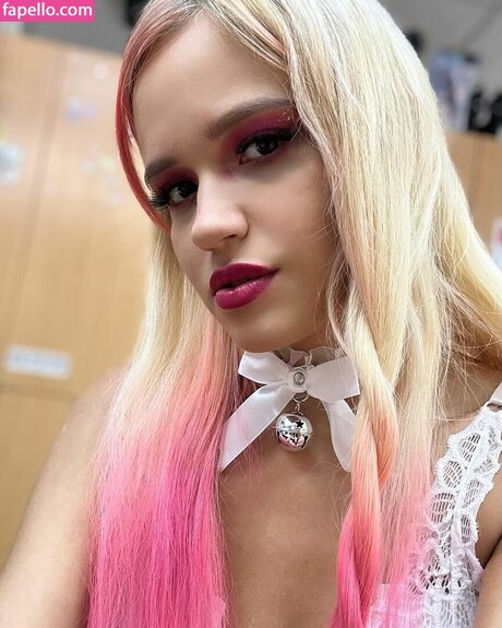 Novella Night model free image