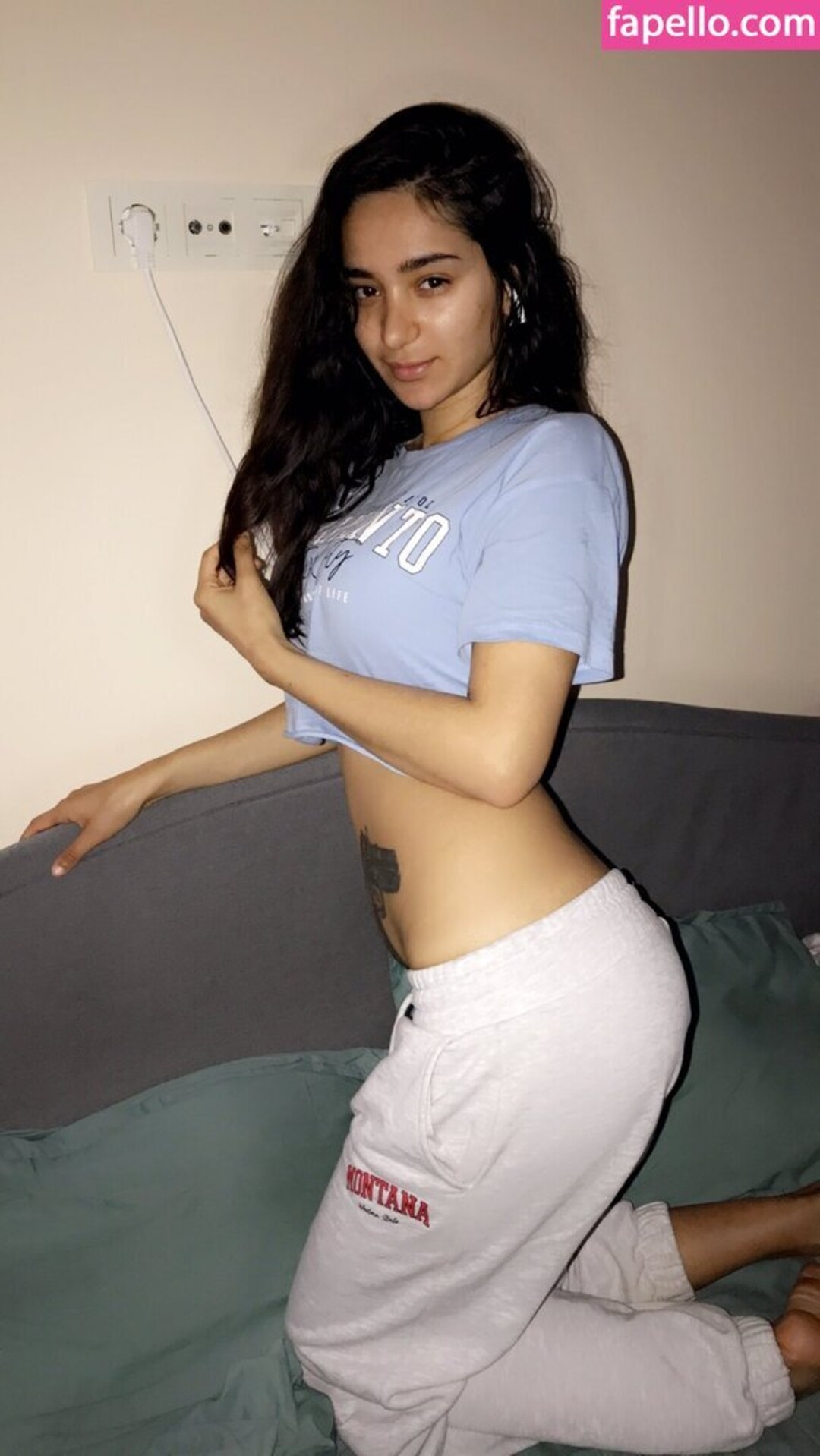 Saya Karim xxx model pic