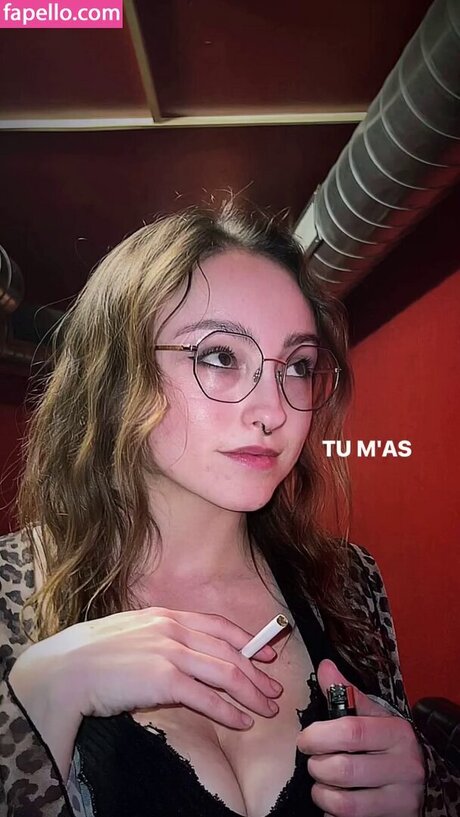 Oryvllmiee naked model photos