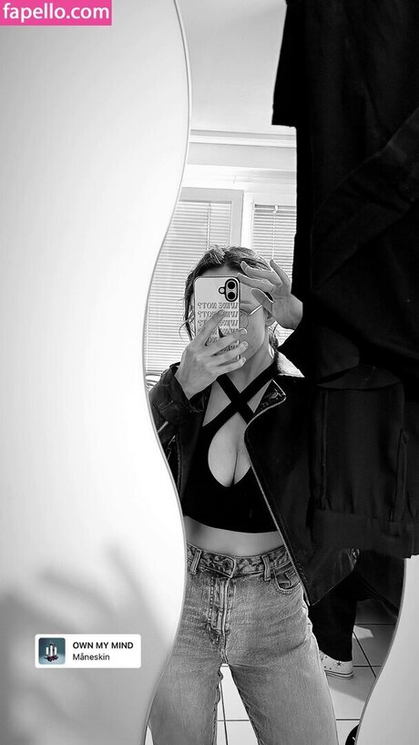 Oryvllmiee free model photos