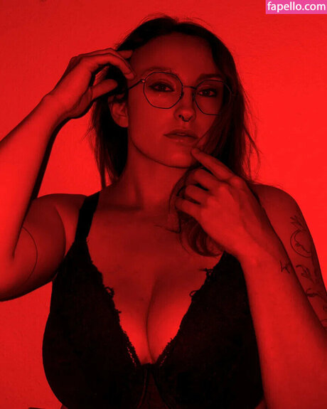 Oryvllmiee star erotic photos