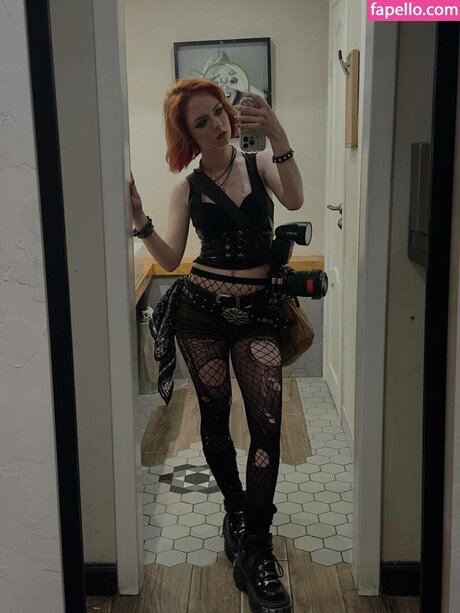 clothed onlyfans nice images