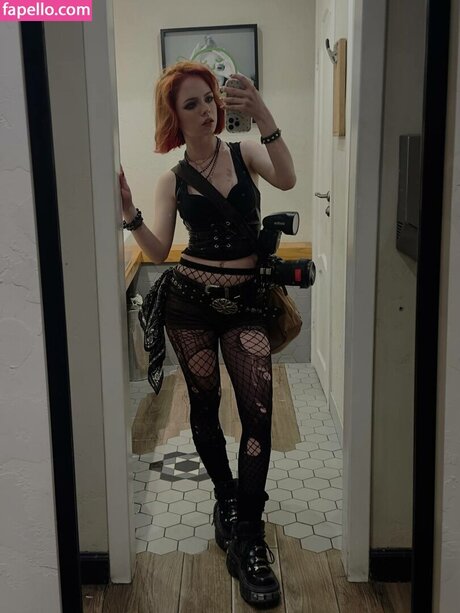 Music abuse art star pic