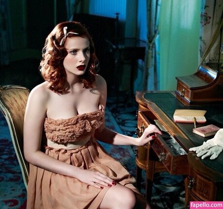 Rachel Hurd Wood nude actress picture