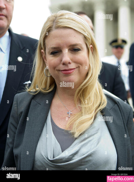 Pam Bondi star sexy photo