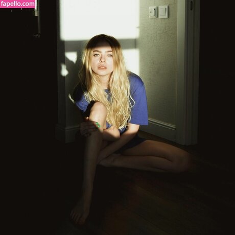 Xenaex art actress archive