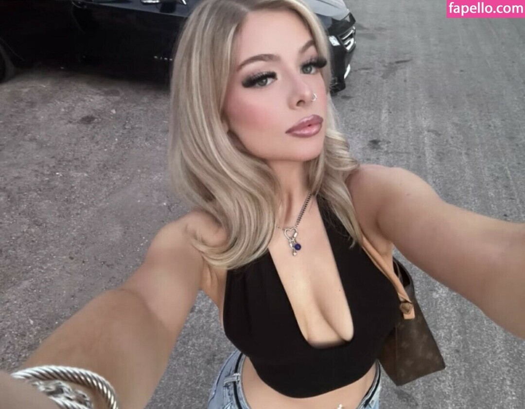 Presley Bertrand hot pornstar photos
