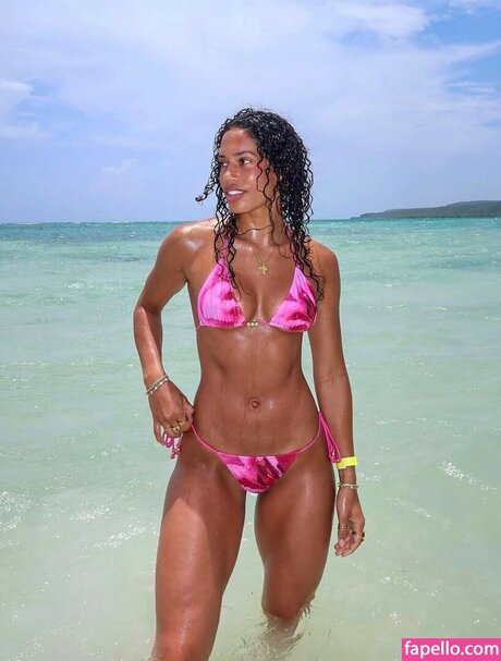 Savannah Pesante pretty pornstar images