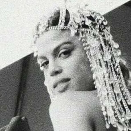 Clara Buarque star pornographic photo