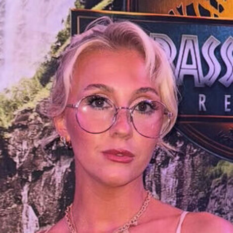 emwallbank model art pic